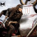 "Anya Taylor-Joy e Chris Hemsworth Brilham nas Novas Imagens de 'Furiosa: Uma Saga Mad Max'"